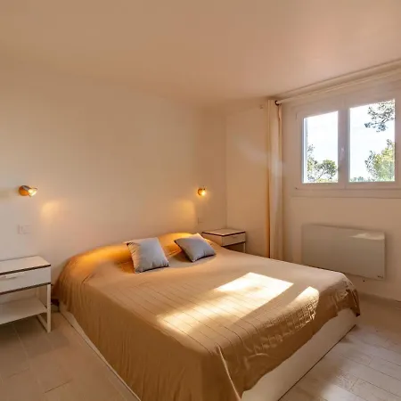 Mont Des Oiseaux By Interhome Hyeres